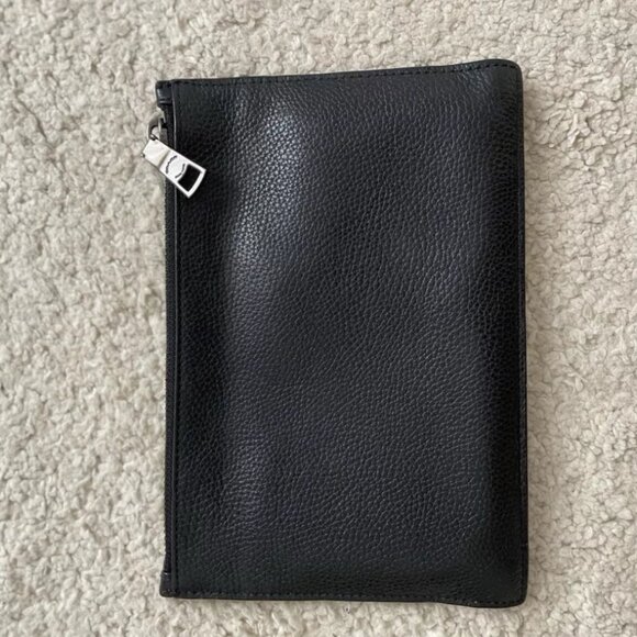 Coach Tech Envelope Case In Pebbled Leather 64491 Black/Green - Picture 6 of 7